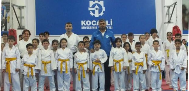 Büyükşehirli Karateciler Kuşak Sınavından Geçti