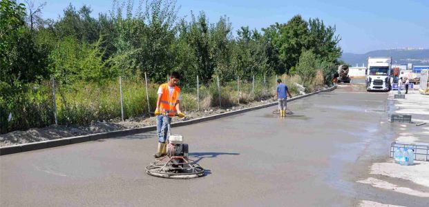 Gölcük İhsaniye’ye beton yol