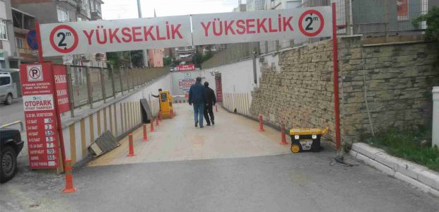 İZMİT BELEDİYESİ’NDEN OTOPARK DÜZENLEMESİ