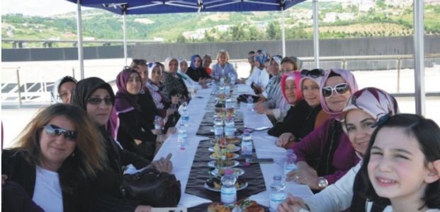  KADIN SOSYAL YAŞAM MERKEZİ'NE HAYRAN KALDILAR