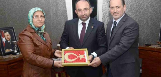 Kamer Öncel’den Başkan Üzülmez’e teşekkür ziyareti