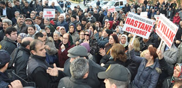  Katı Atık Tesisi istemeyen vatandaş meclis bastı