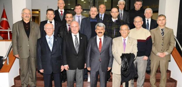 Kocaeli Aydınlar Ocağı, Hülagü’yü makamında ziyaret etti.