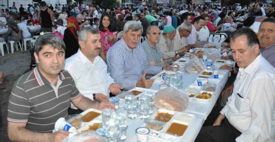 Körfezde İftarlar tüm coşkusuyla devam ediyor