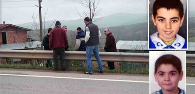 Okula giderken iki kardeşe otomobil çarptı!