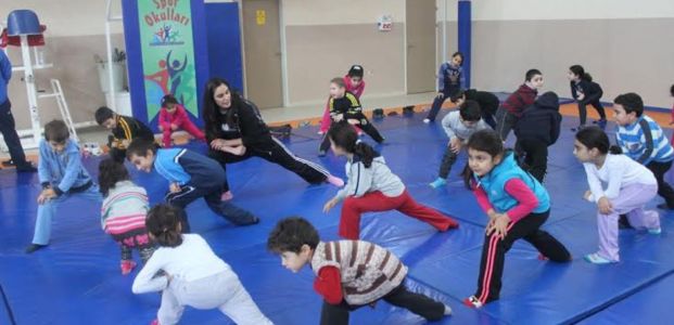 Spor Okulları sahaya çıkıyor