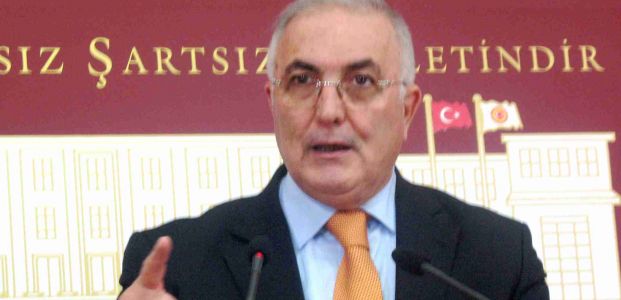 TBMM kürsüsüne havaalanı için çıktı