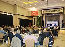 Başkan Söğüt, emekli personelleri yemekte ağırladı