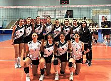 KÖRFEZLİ KIZLAR, RAKİBİNE KARŞI GÜÇLÜ BİR OYUN SERGİLEDİ
