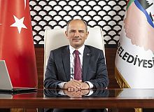 BAŞKAN SÖĞÜT, EMEK VE DAYANIŞMA GÜNÜ'NDE EMEKÇİLERE TEŞEKKÜR ETTİ