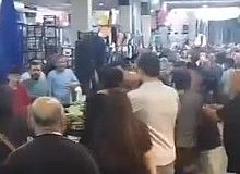 Kocaeli İzmit'te Pazarcı Esnafı Bir Vatandaşı Darp Etti