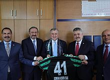 Körfez'de Gençlik ve Spor Yatırımları Hız Kazanıyor
