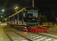Kocaeli’de Tramvay Filosu Genişliyor: 7. Araç Raylara İndirildi