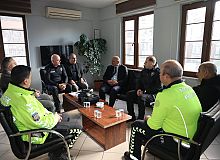 Başkan Söğüt Hereke’de Esnaf ve Polisle Buluştu