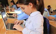 Çocuklar dizüstü bilgisayarlarınız  hazır, siz de hazır mısınız?