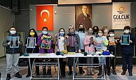 GÖLCÜKLÜ ÖĞRENCİLER DOKUMA KURSUNDA EL BECERİLERİNİ SANATA DÖNÜŞTÜRDÜ