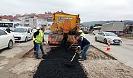 Büyükşehir kendi ürettiği asfaltı kullanıyor