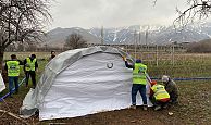 İzmit Belediyesi depremzedelerin çadır ihtiyacını karşılamaya devam ediyor