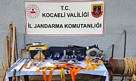 Kandıra’da İzinsiz Kazı Yapan 5 Kişi Suçüstü Yakalandı