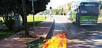  Konteynırlara yanıcı madde atmayın!