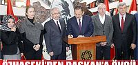 Özhaseki'den başkana övgü