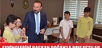  ŞAMPİYONLUK SEVİNÇLERİNİ BAŞKAN DOĞAN İLE PAYLAŞTILAR