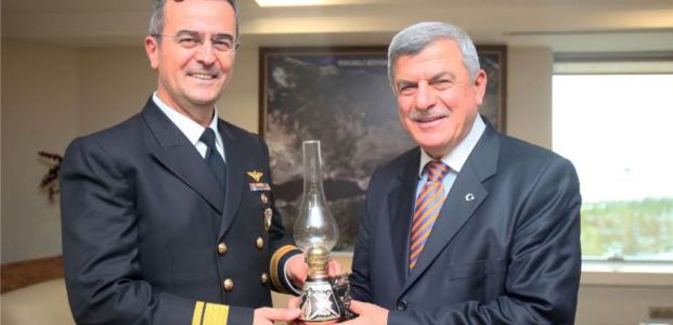 Tuğamiral Kızılelma’dan, Başkan Karaosmanoğlu’na ziyaret
