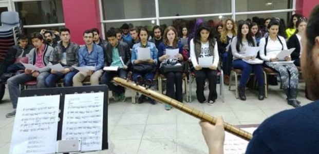 TÜRK HALK MÜZİĞİ GENÇLİK KOROSU HIZLI BAŞLADI TÜRK HALK MÜZİĞİ GENÇLİK KOROSU HIZLI BAŞLADI