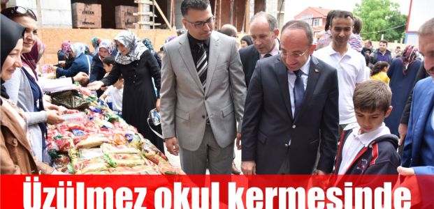 Üzülmez okul kermesine katıldı