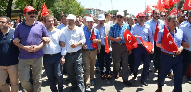  Üzülmez, “Söz konusu vatansa gerisi teferruattır”